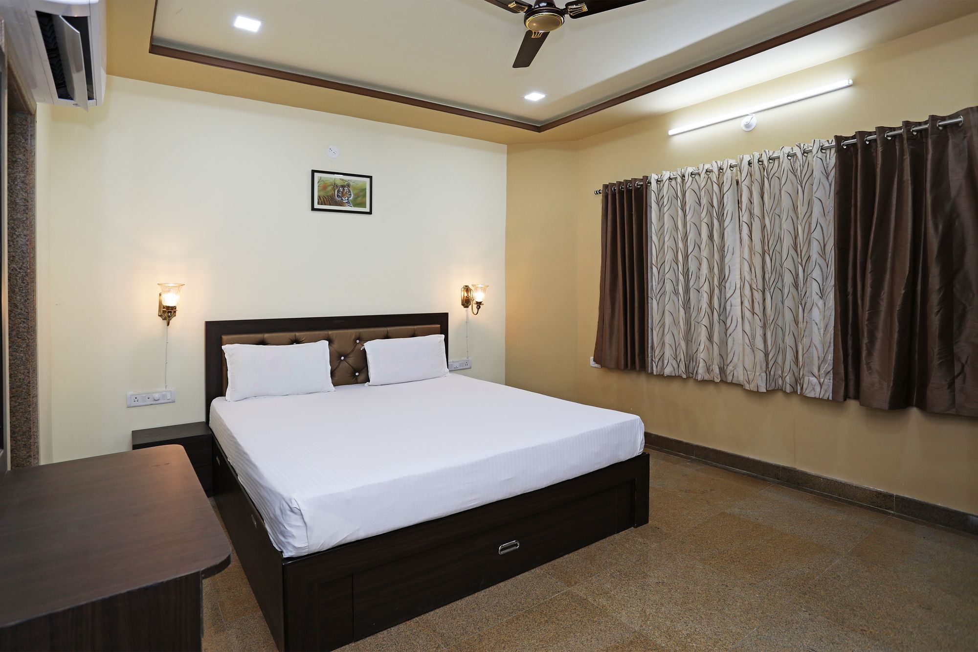 Oyo 9428 Hill View Room Goverdhan Vilas Udaipur Ngoại thất bức ảnh