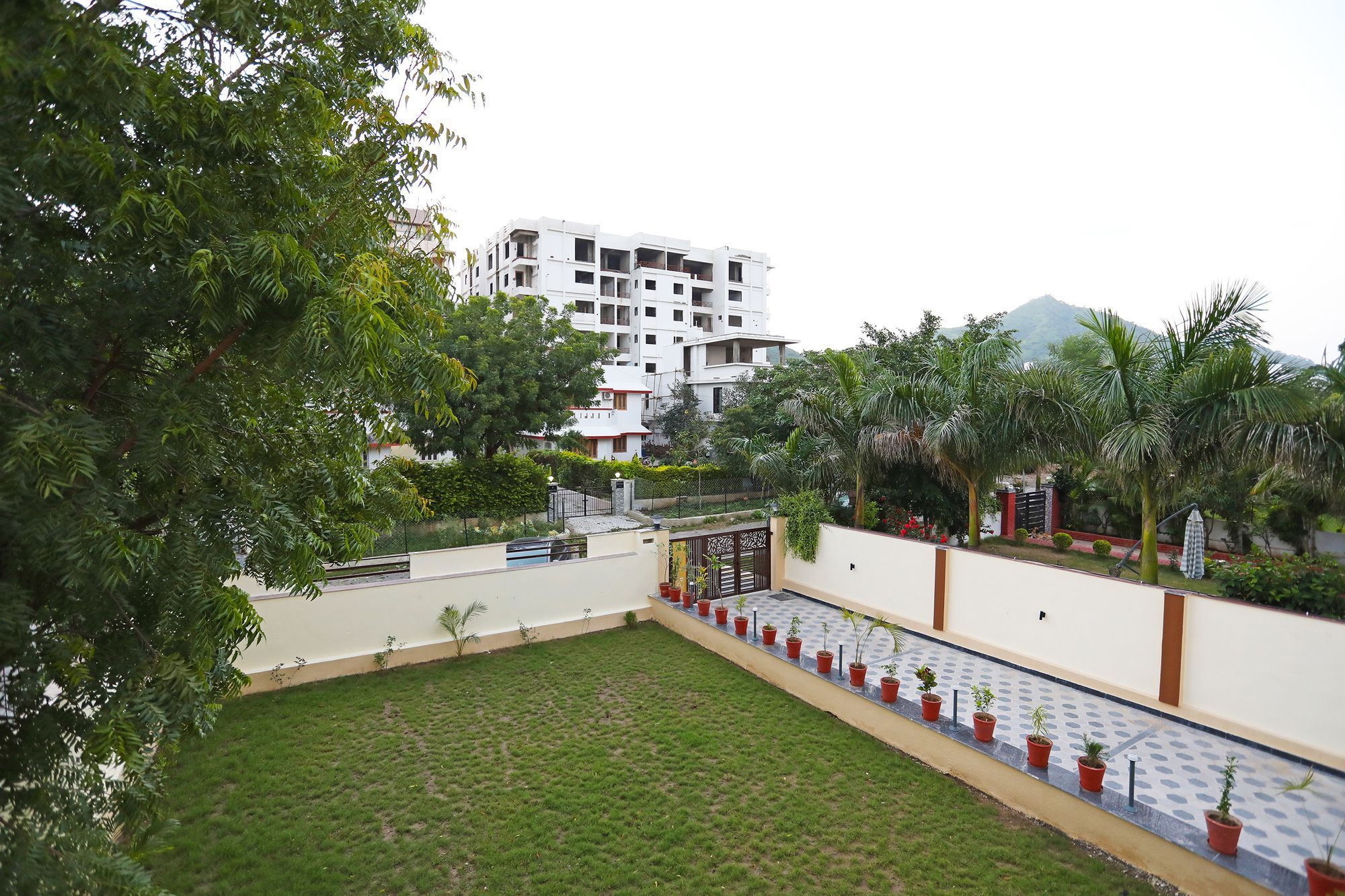 Oyo 9428 Hill View Room Goverdhan Vilas Udaipur Ngoại thất bức ảnh