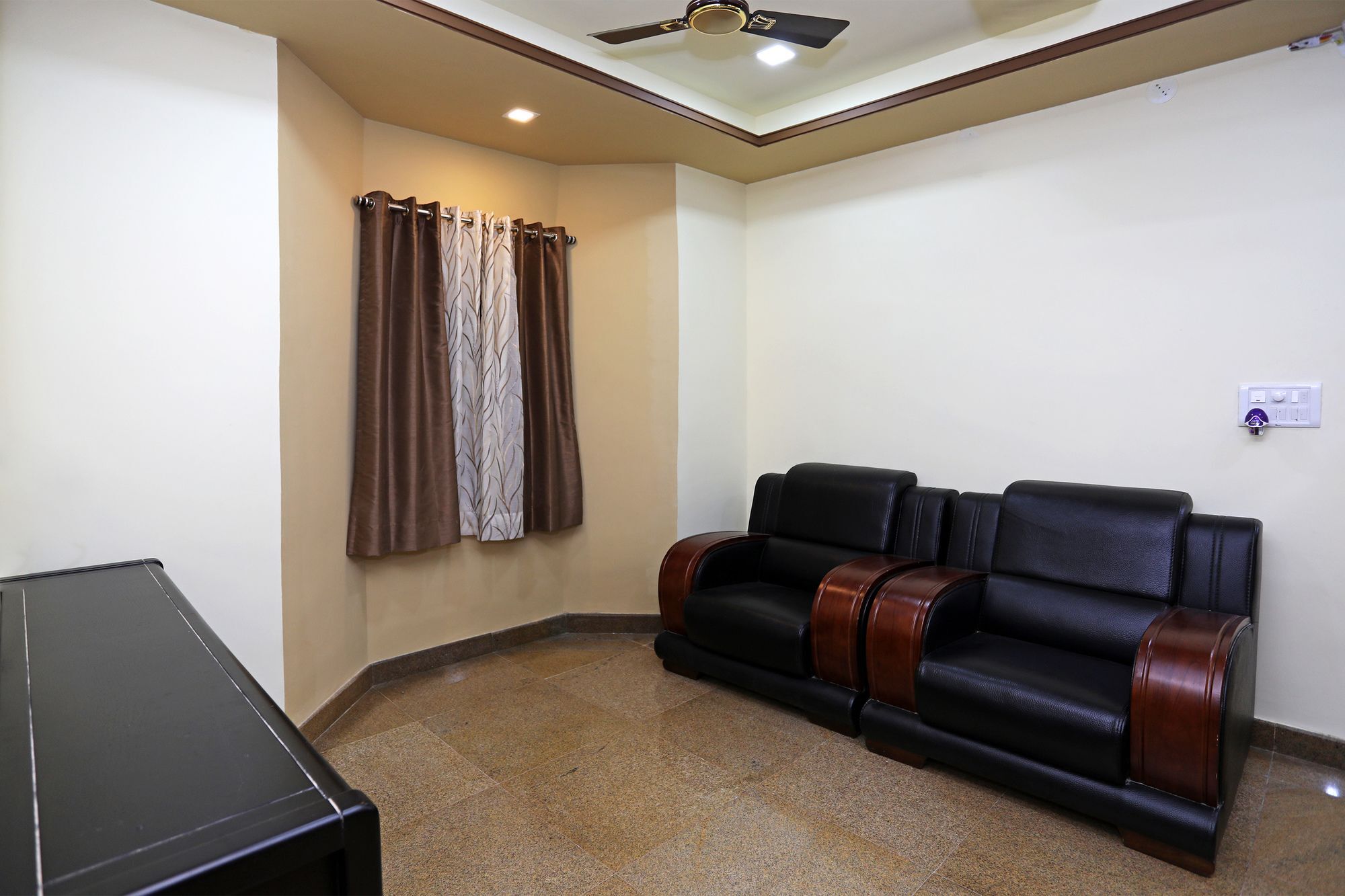 Oyo 9428 Hill View Room Goverdhan Vilas Udaipur Ngoại thất bức ảnh